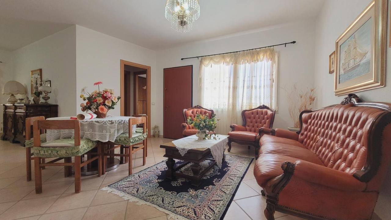 Residenza La Pineta Orosei Villa Exteriör bild