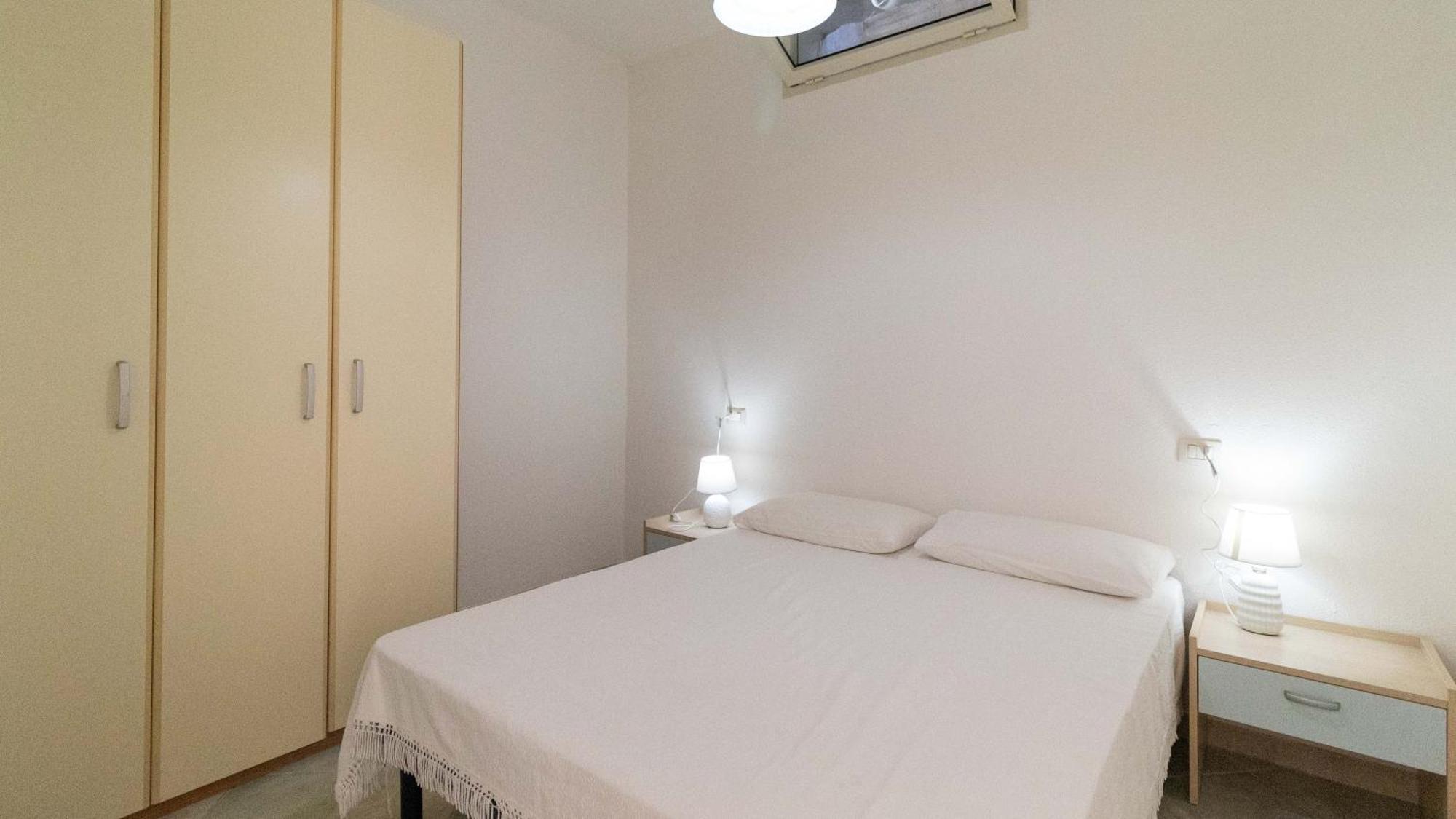 Residenza La Pineta Orosei Villa Exteriör bild